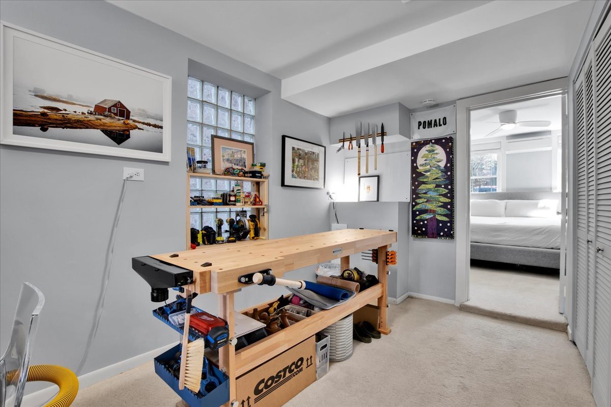 2030 W Shakespeare Avenue, Chicago, IL 60647