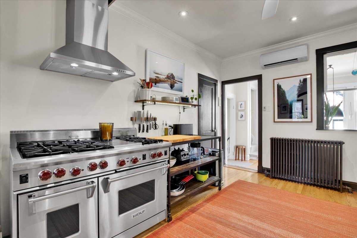 2030 W Shakespeare Avenue, Chicago, IL 60647