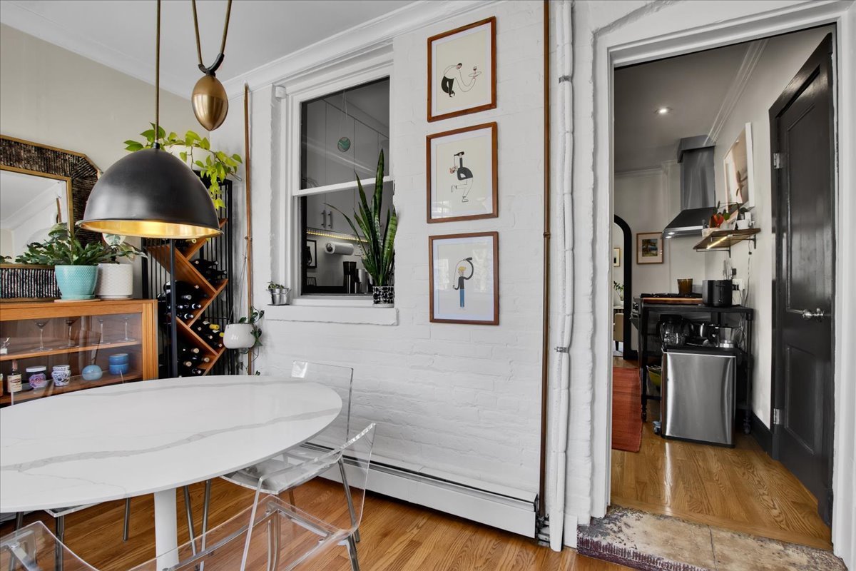 2030 W Shakespeare Avenue, Chicago, IL 60647