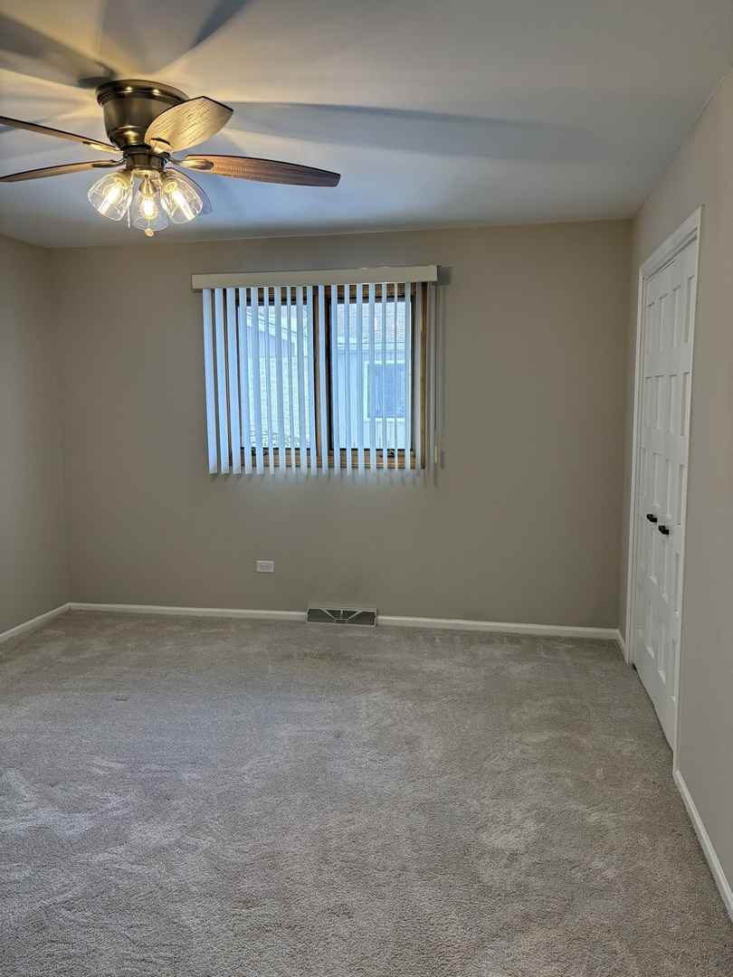 8320 Heather Lane, Tinley Park, IL 60477