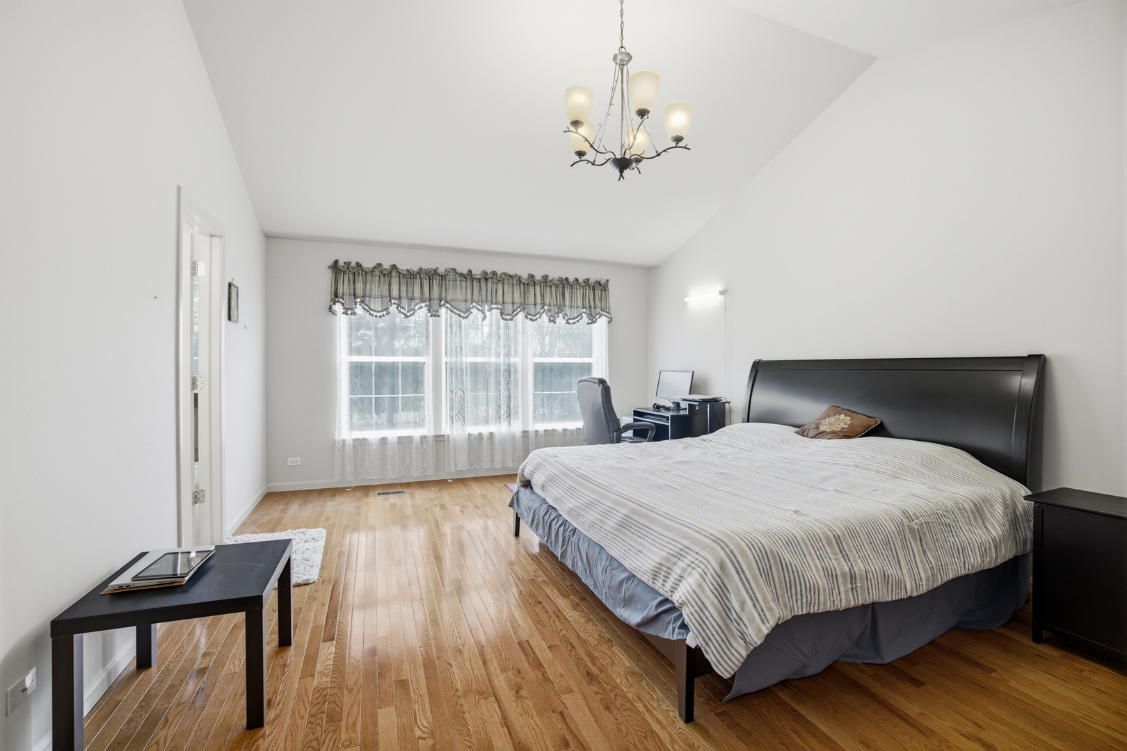 1412 GREGORY Court, Indian Creek, IL 60061