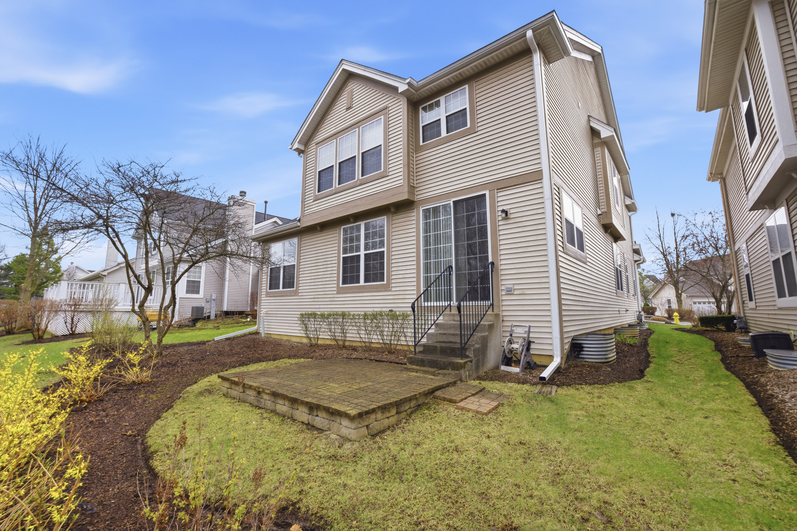 1412 GREGORY Court, Indian Creek, IL 60061