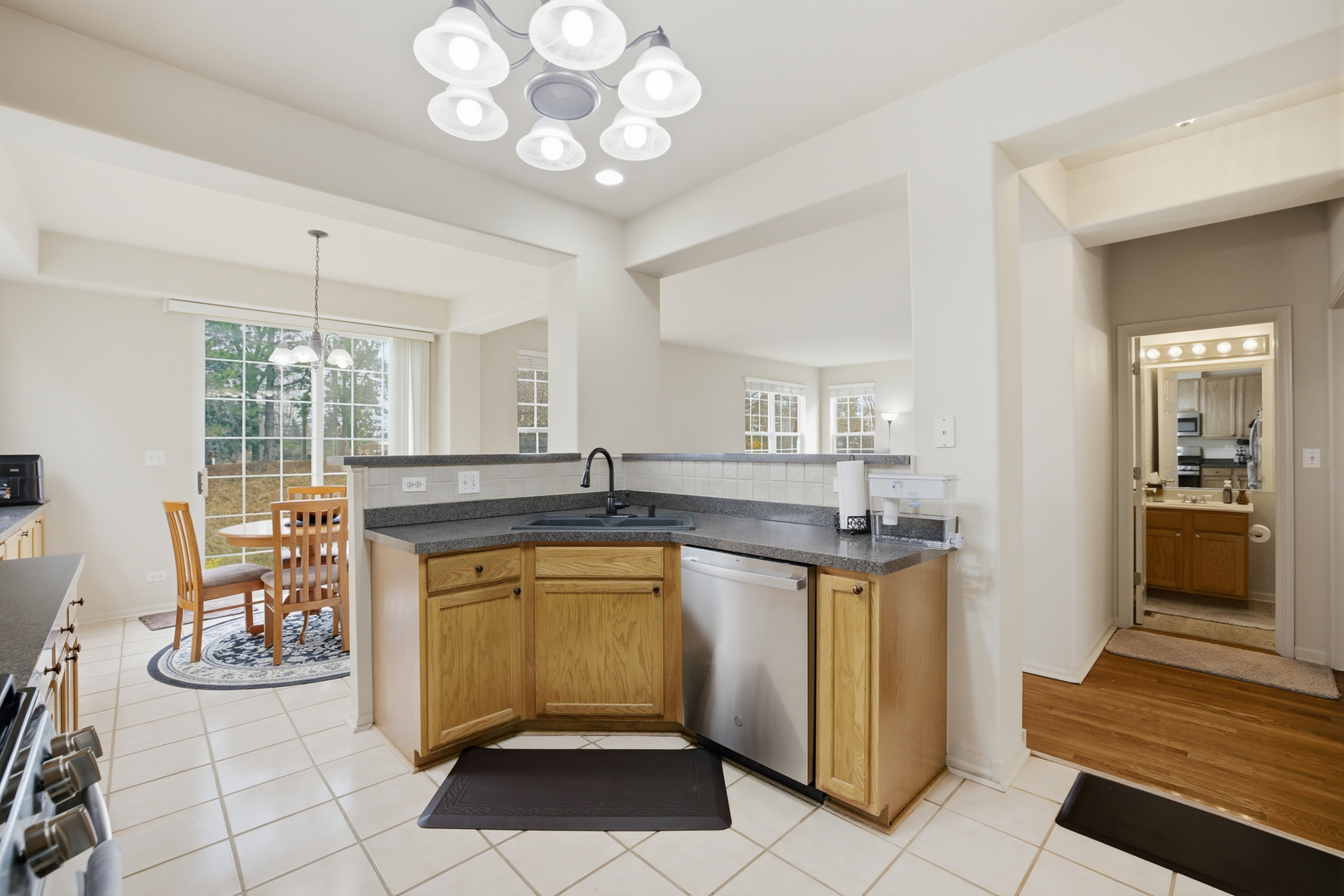 1412 GREGORY Court, Indian Creek, IL 60061