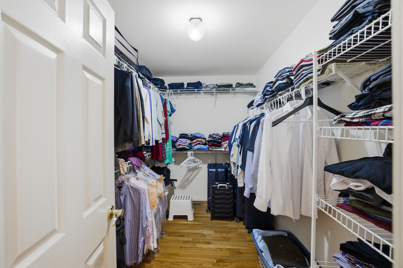 1412 GREGORY Court, Indian Creek, IL 60061