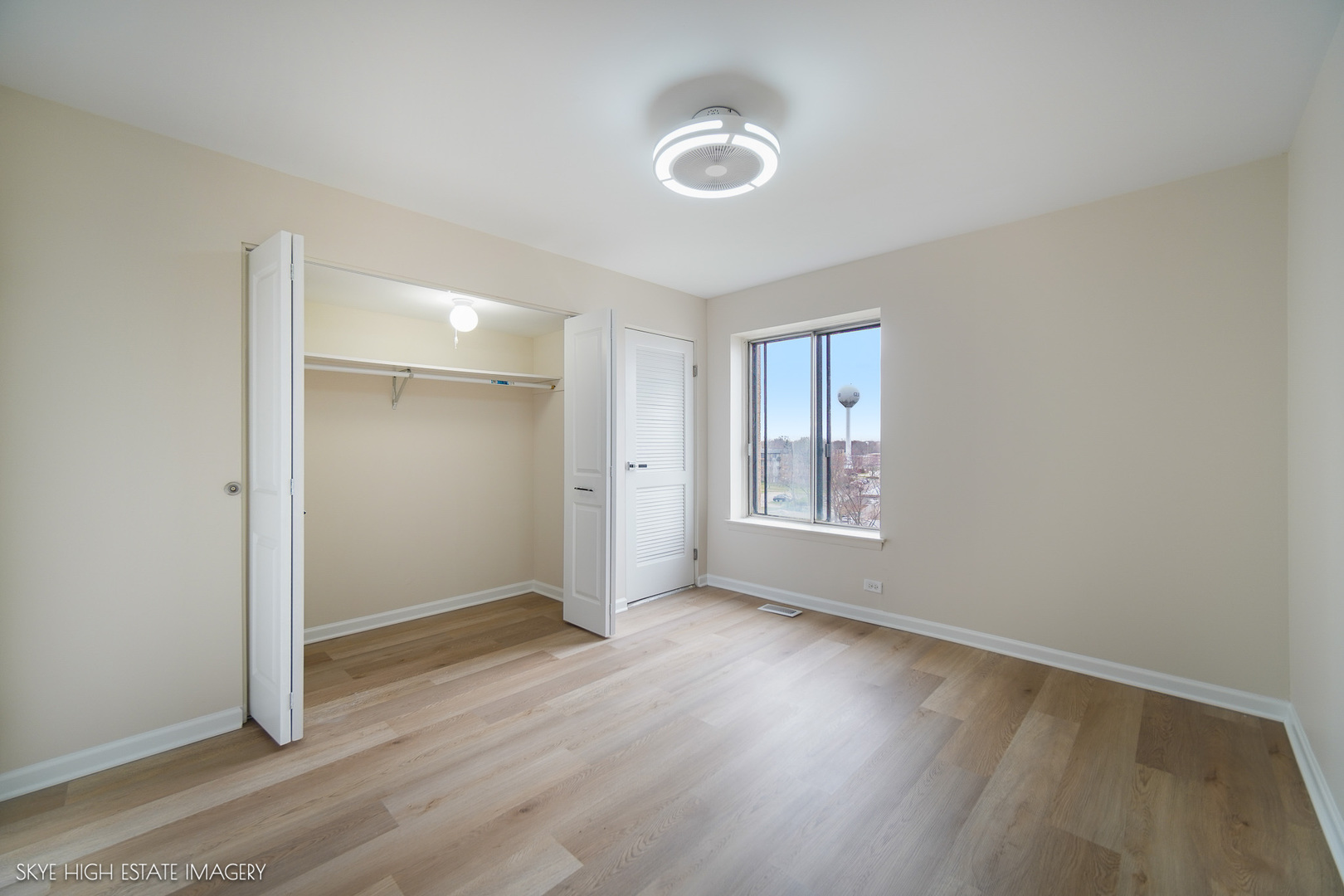 900 W Sunset Drive #505, Glenwood, IL 60425