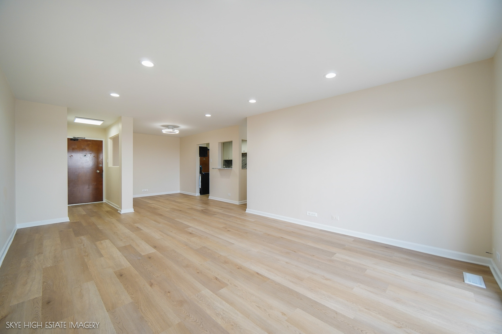 900 W Sunset Drive #505, Glenwood, IL 60425