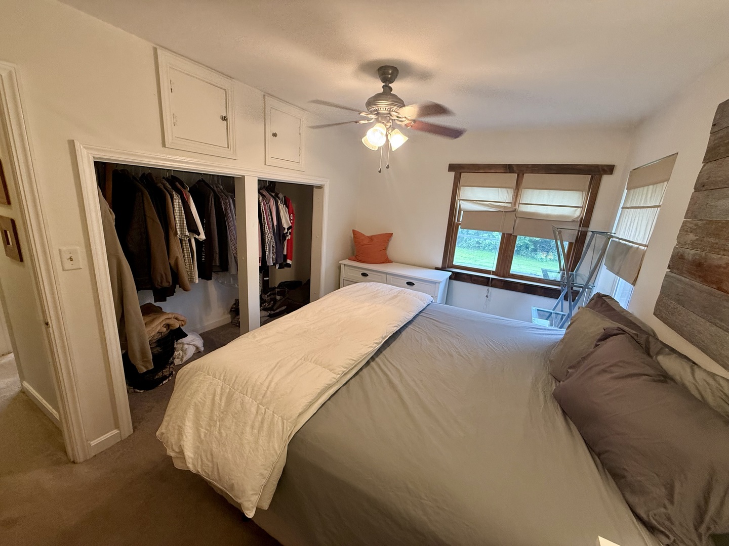 1270 Benson Lane, Green Oaks, IL 60048