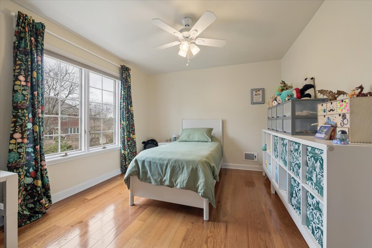 1164 S Hiddenbrook Trail, Palatine, IL 60067