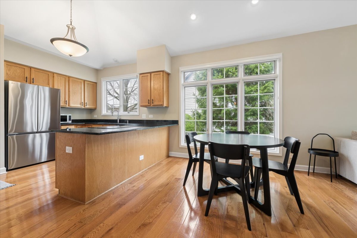 1164 S Hiddenbrook Trail, Palatine, IL 60067