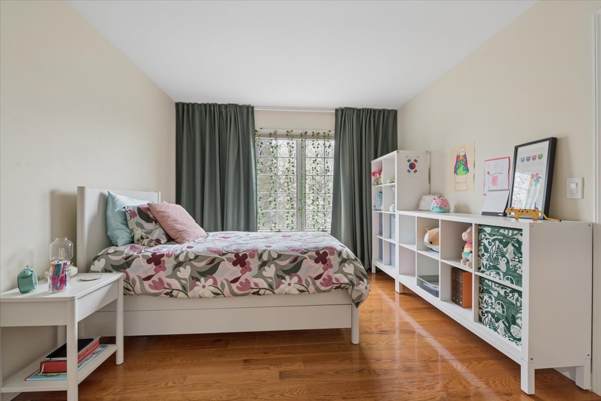 1164 S Hiddenbrook Trail, Palatine, IL 60067