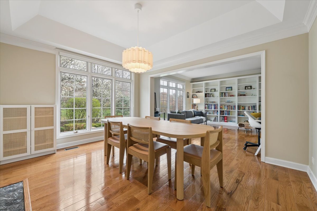 1164 S Hiddenbrook Trail, Palatine, IL 60067