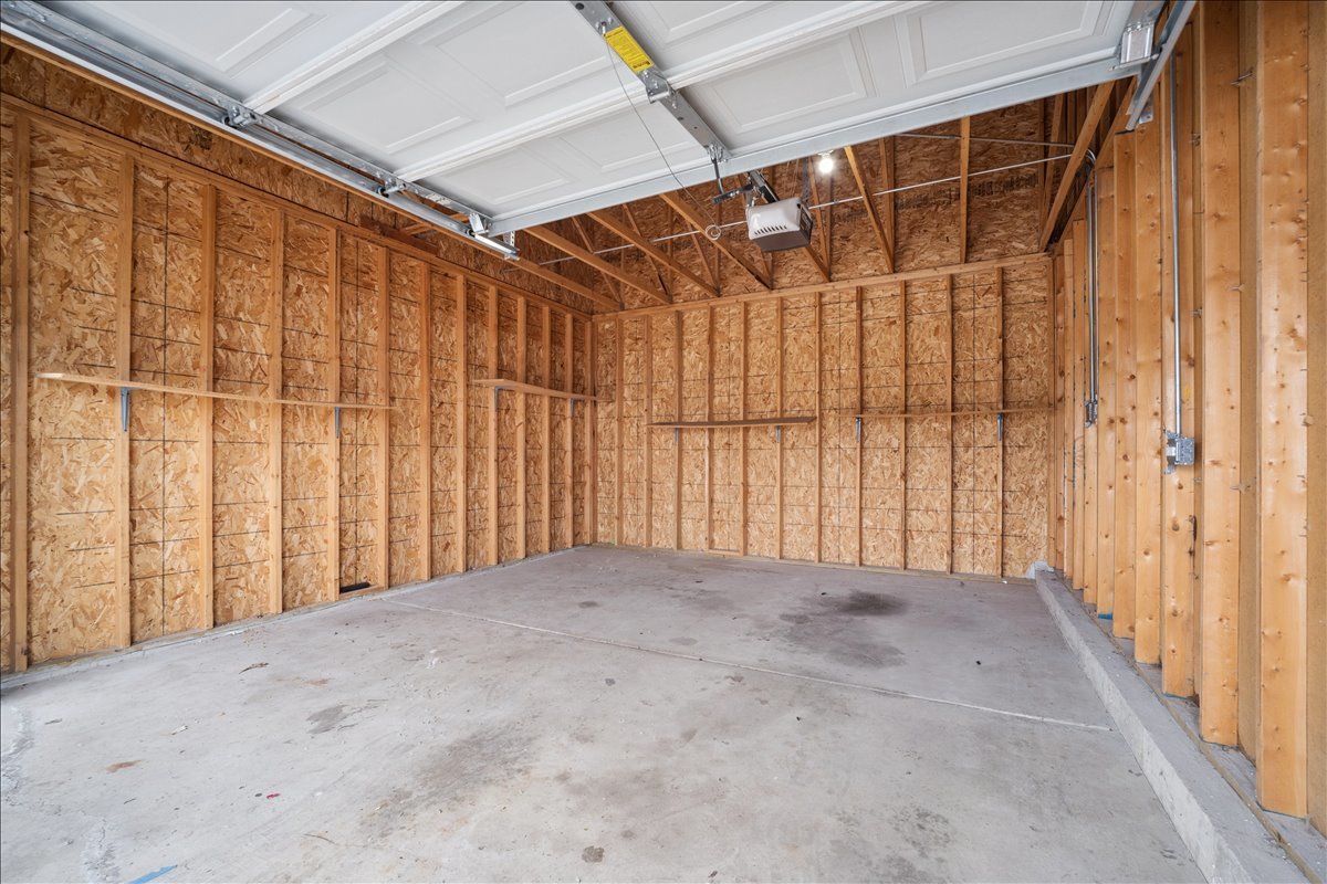 101 Silverstone Drive #101, Carpentersville, IL 60110