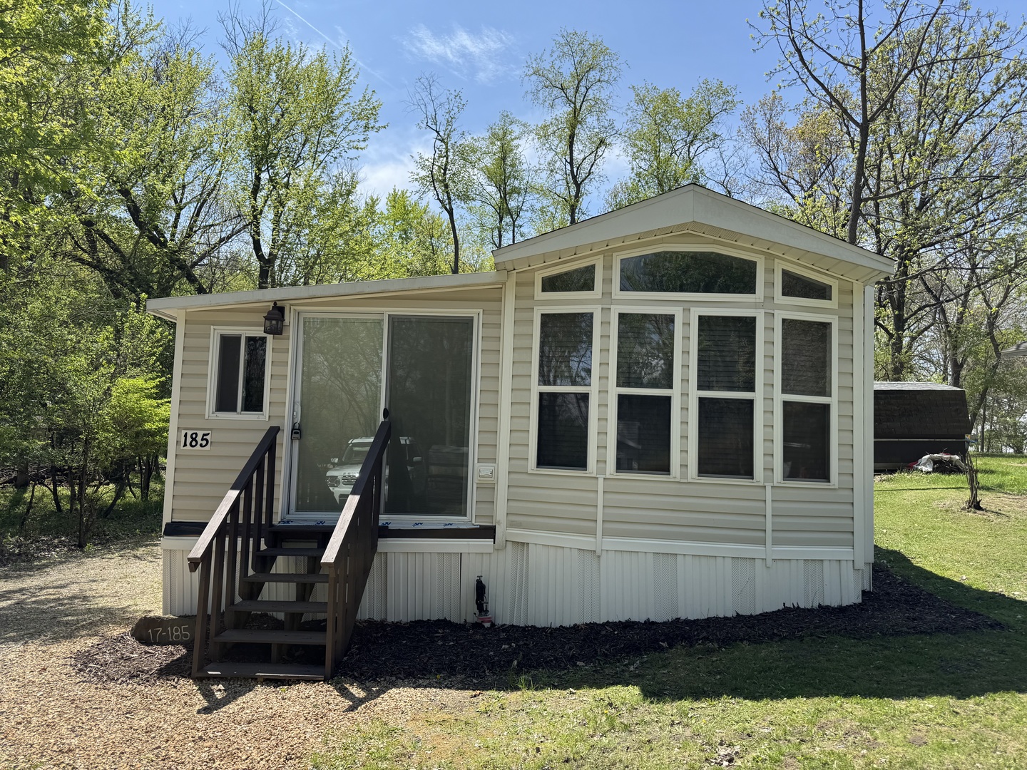 17-185 Woodhaven Lakes, Sublette, IL 61367