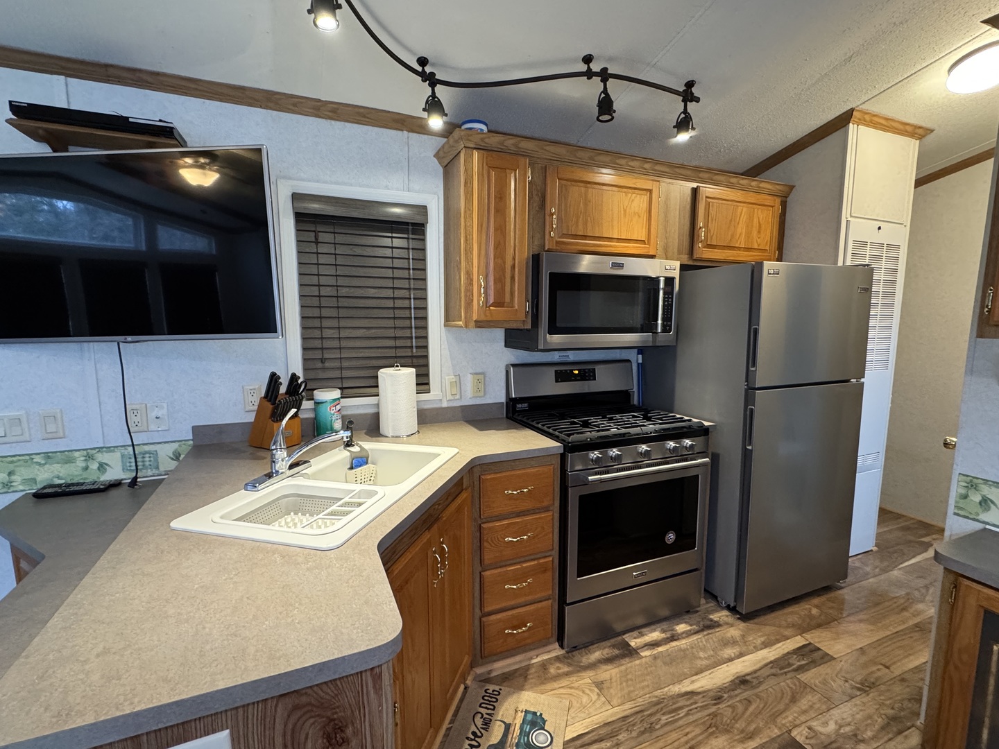 17-185 Woodhaven Lakes, Sublette, IL 61367