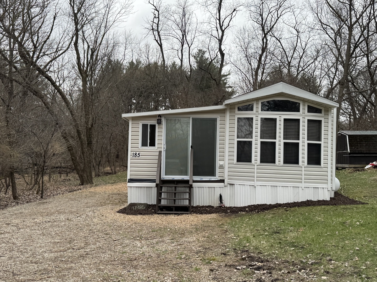 17-185 Woodhaven Lakes, Sublette, IL 61367