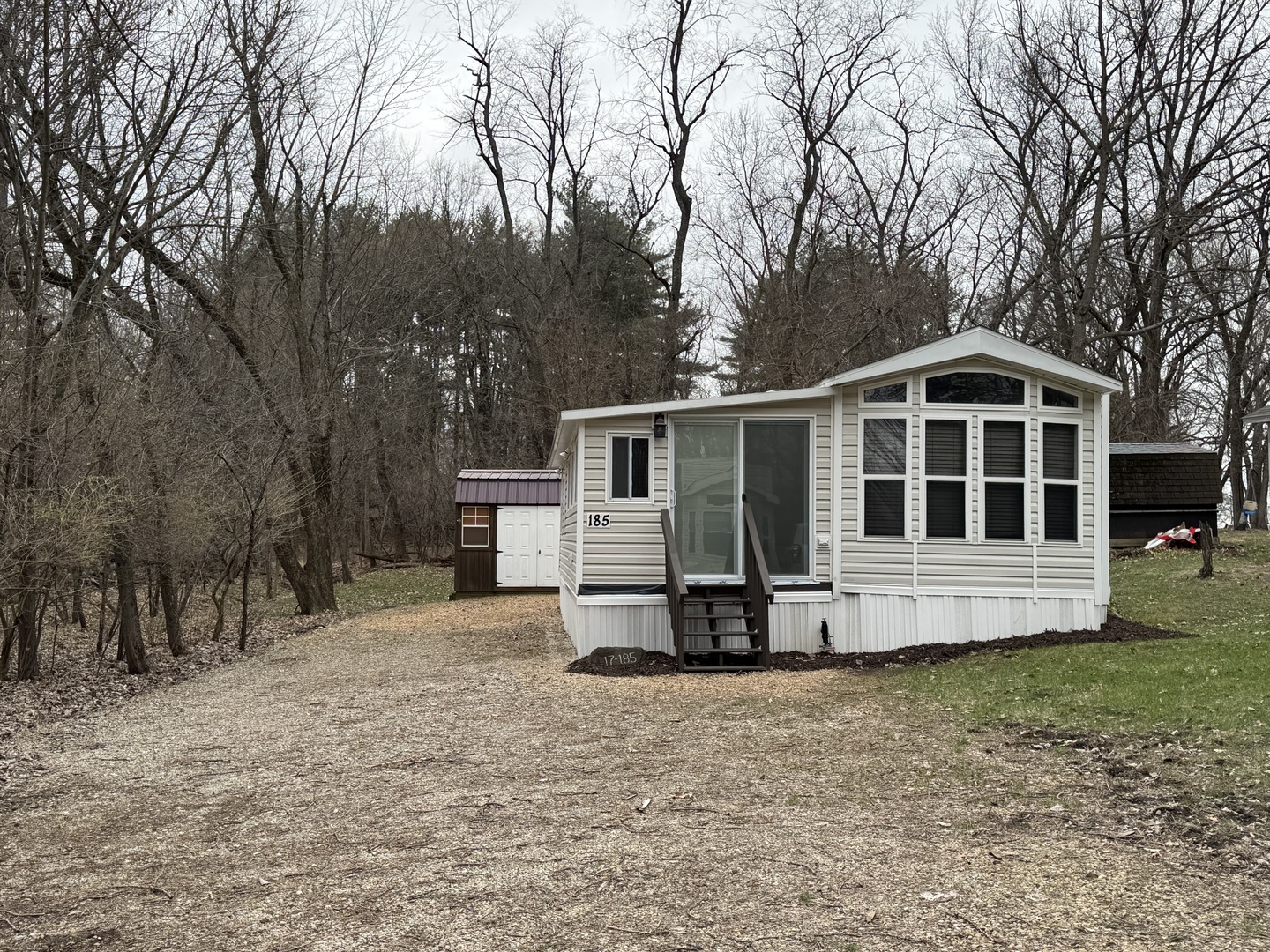 17-185 Woodhaven Lakes, Sublette, IL 61367