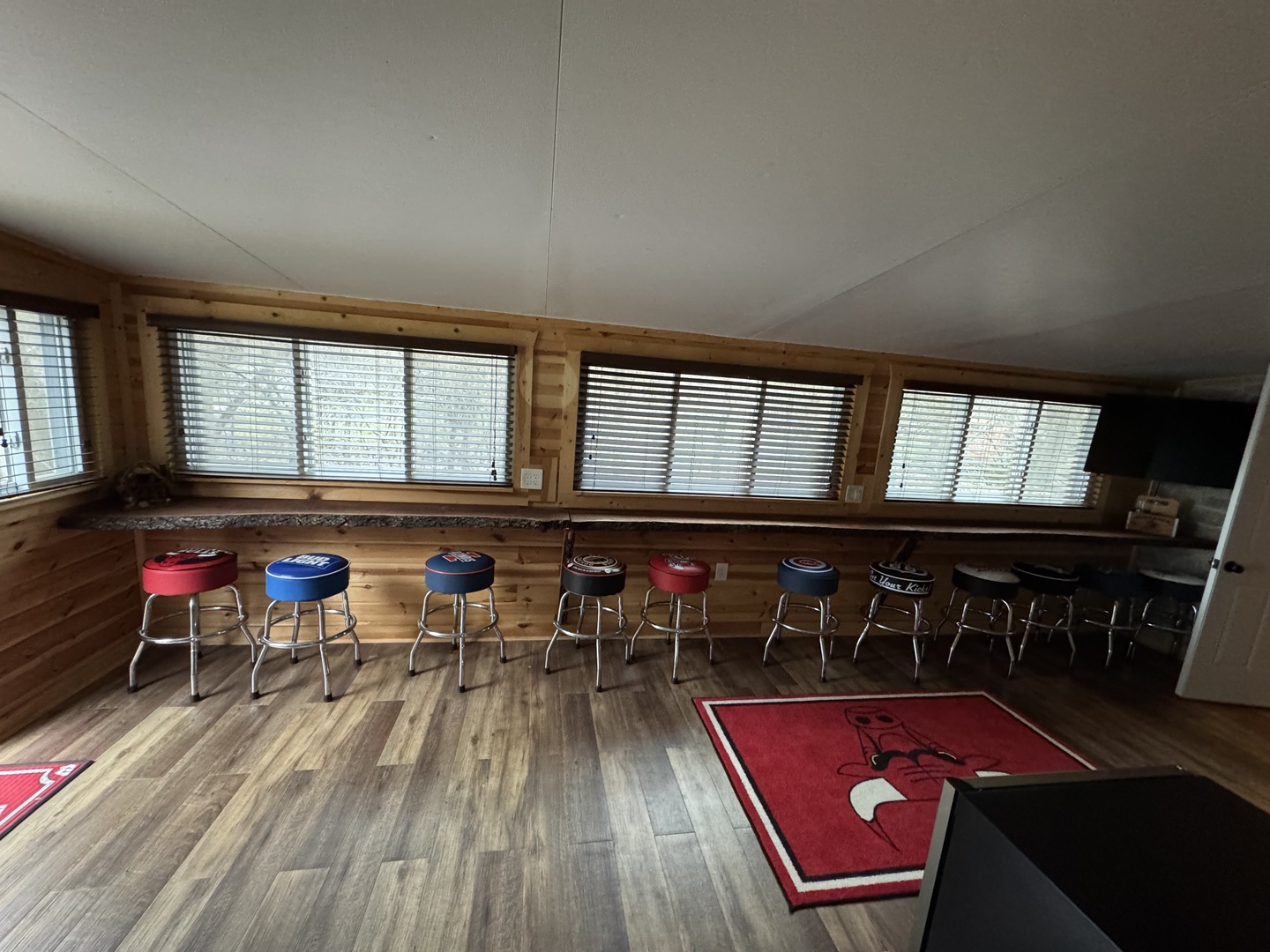 17-185 Woodhaven Lakes, Sublette, IL 61367