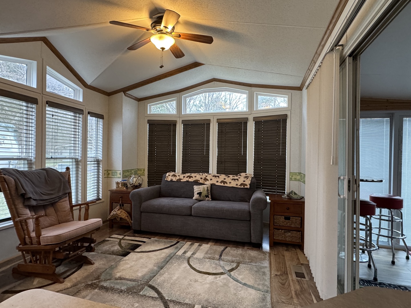 17-185 Woodhaven Lakes, Sublette, IL 61367