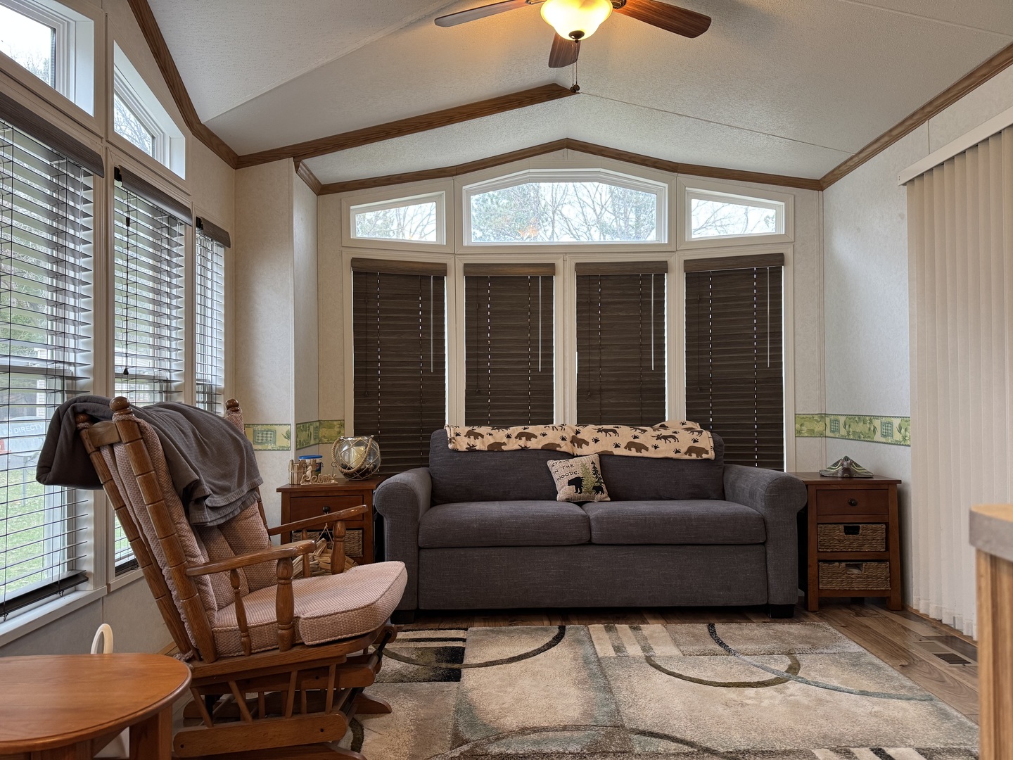 17-185 Woodhaven Lakes, Sublette, IL 61367