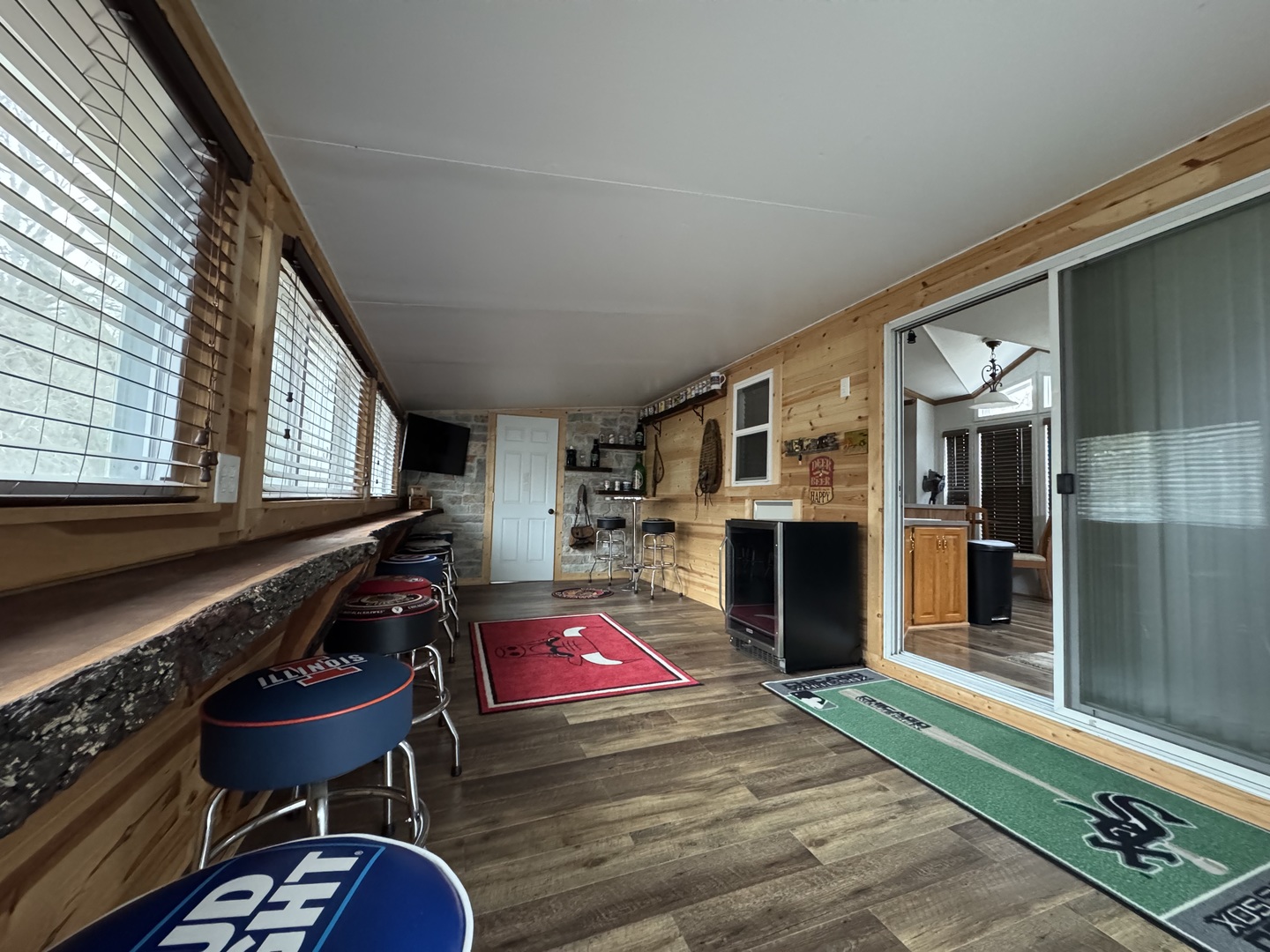 17-185 Woodhaven Lakes, Sublette, IL 61367