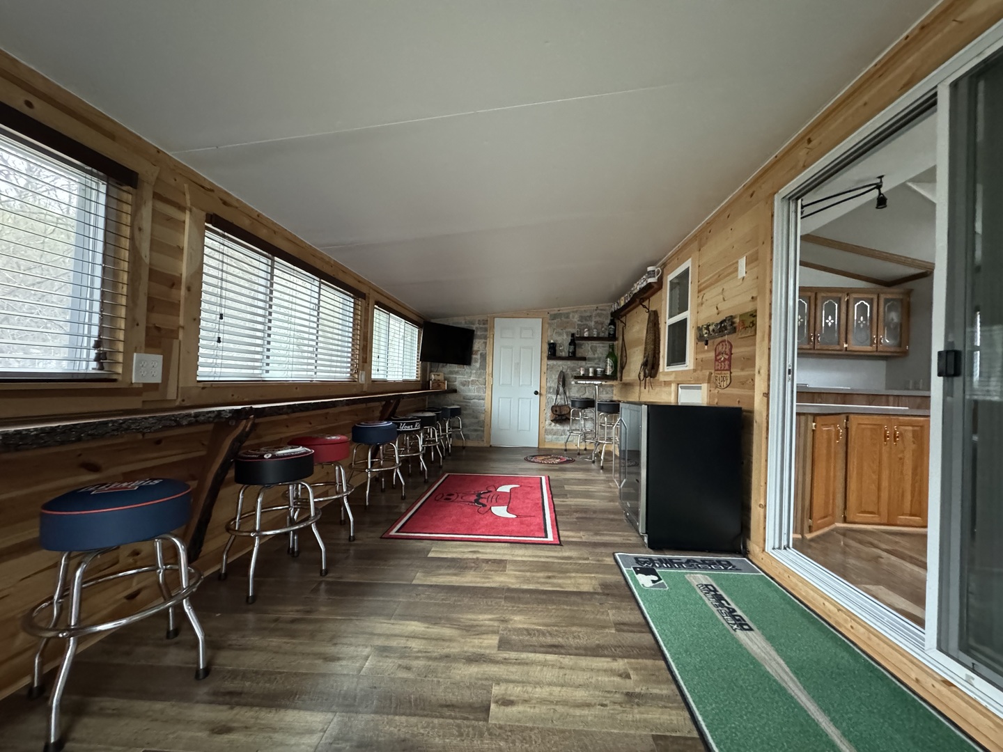 17-185 Woodhaven Lakes, Sublette, IL 61367