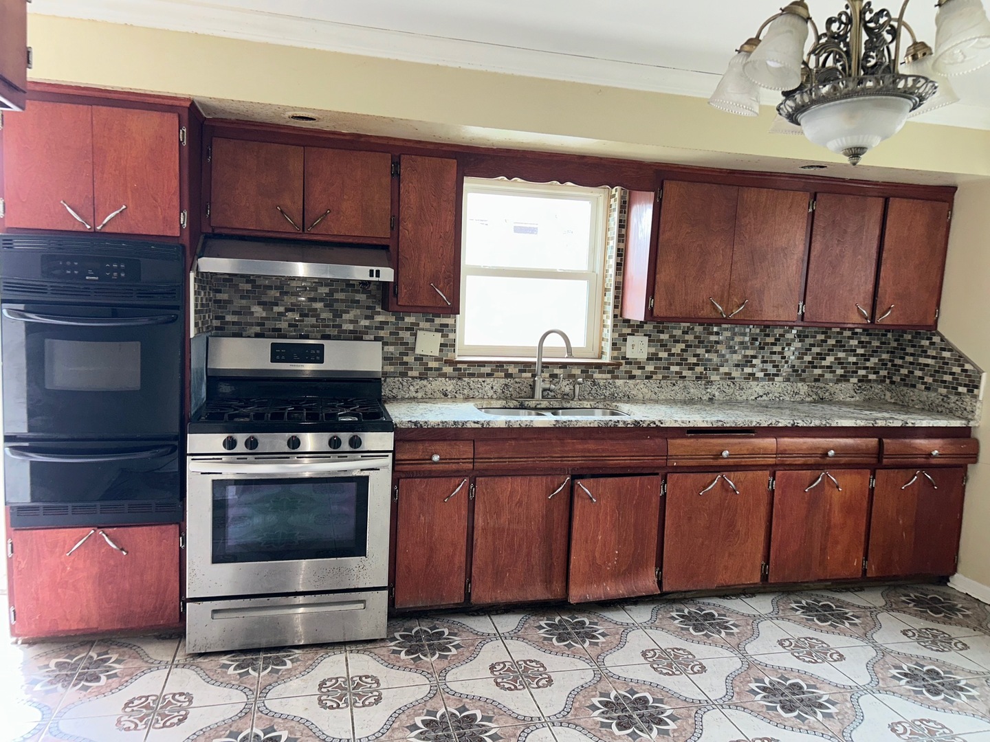 15210 Evers Street, Dolton, IL 60419