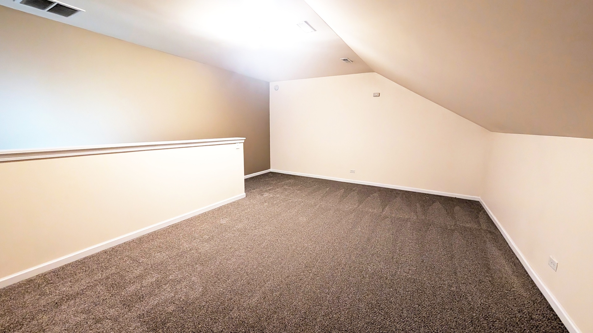 833 HAVENSHIRE Road #833, Naperville, IL 60565