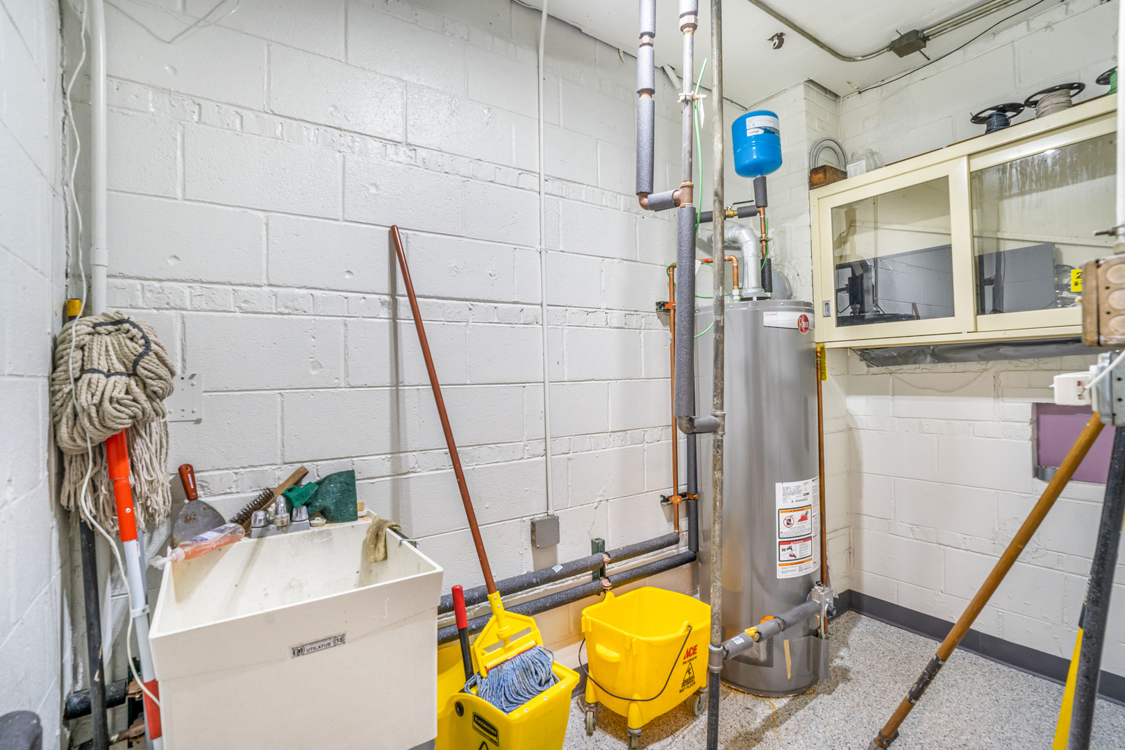 837 Mannheim Road, Bellwood, IL 60104