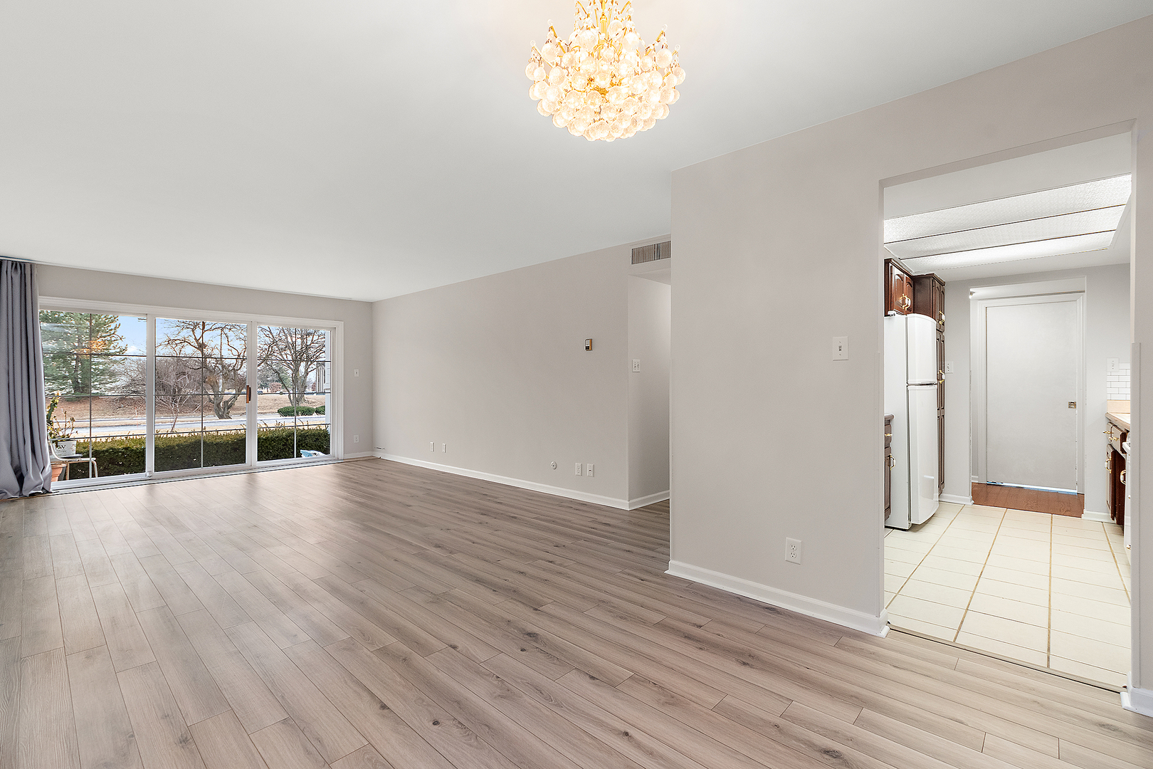 3001 Heritage Drive #106, Joliet, IL 60435