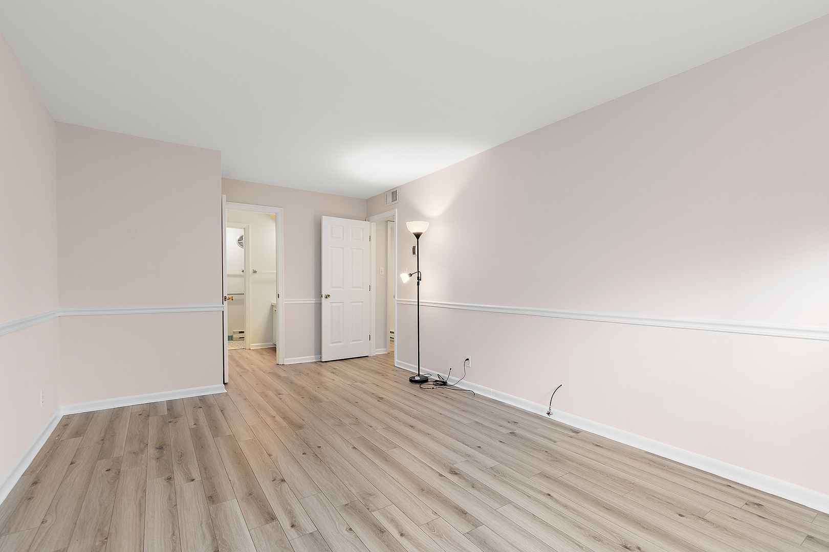 3001 Heritage Drive #106, Joliet, IL 60435