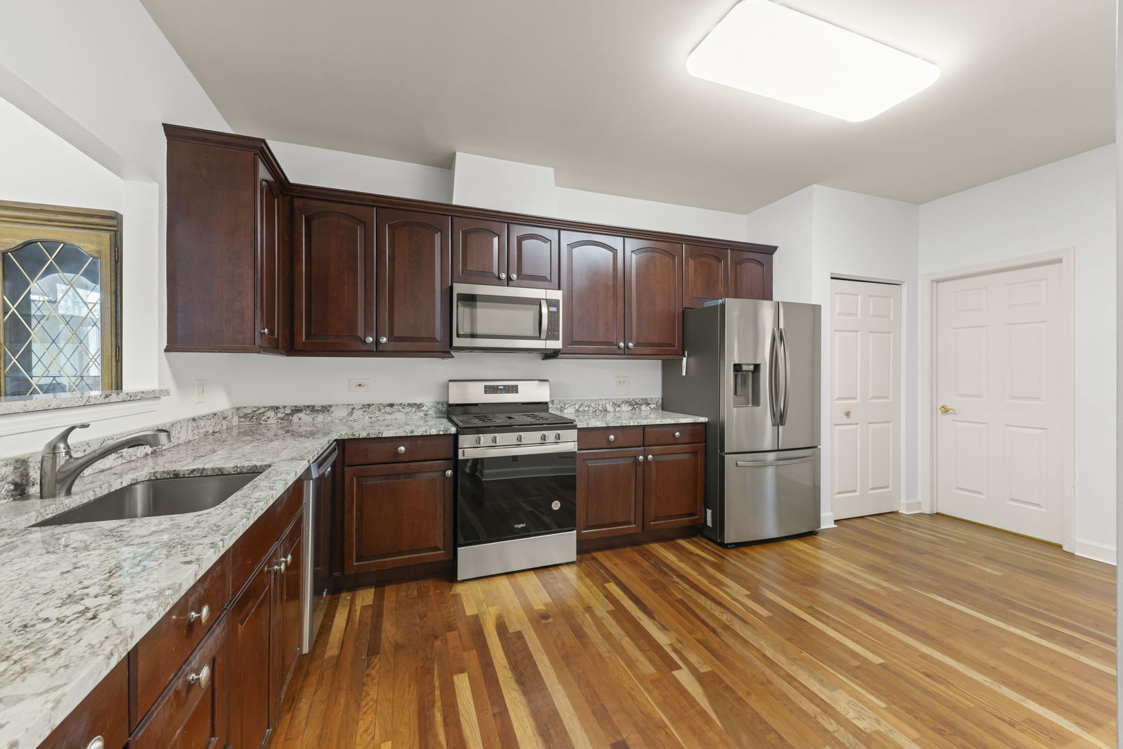 17 Mashie Court, Woodridge, IL 60517