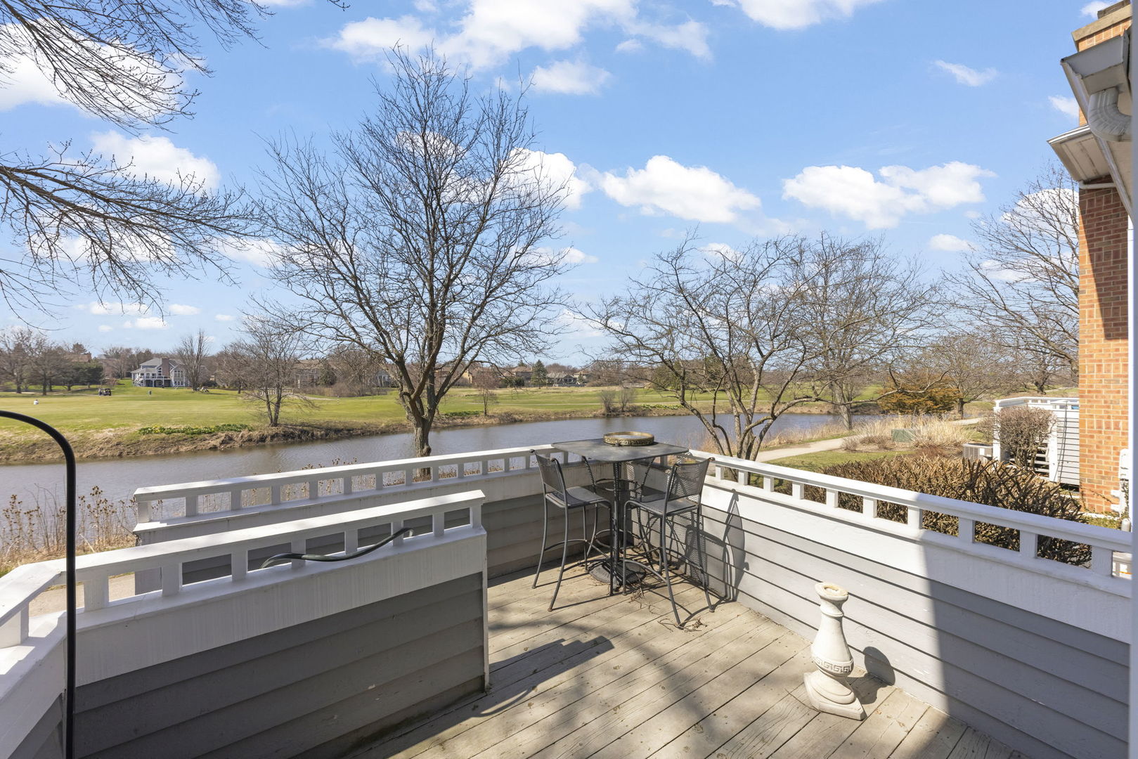 17 Mashie Court, Woodridge, IL 60517