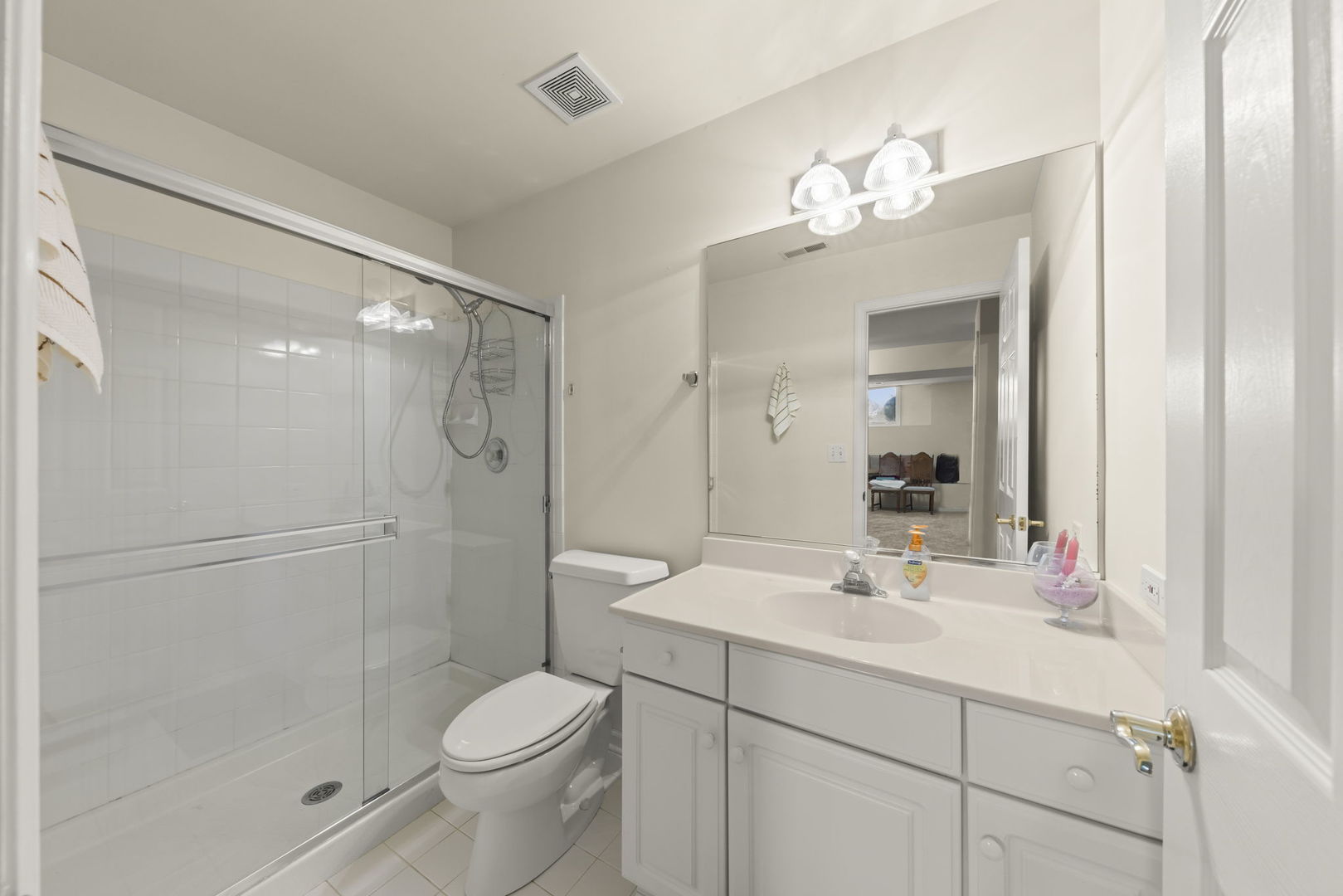 17 Mashie Court, Woodridge, IL 60517