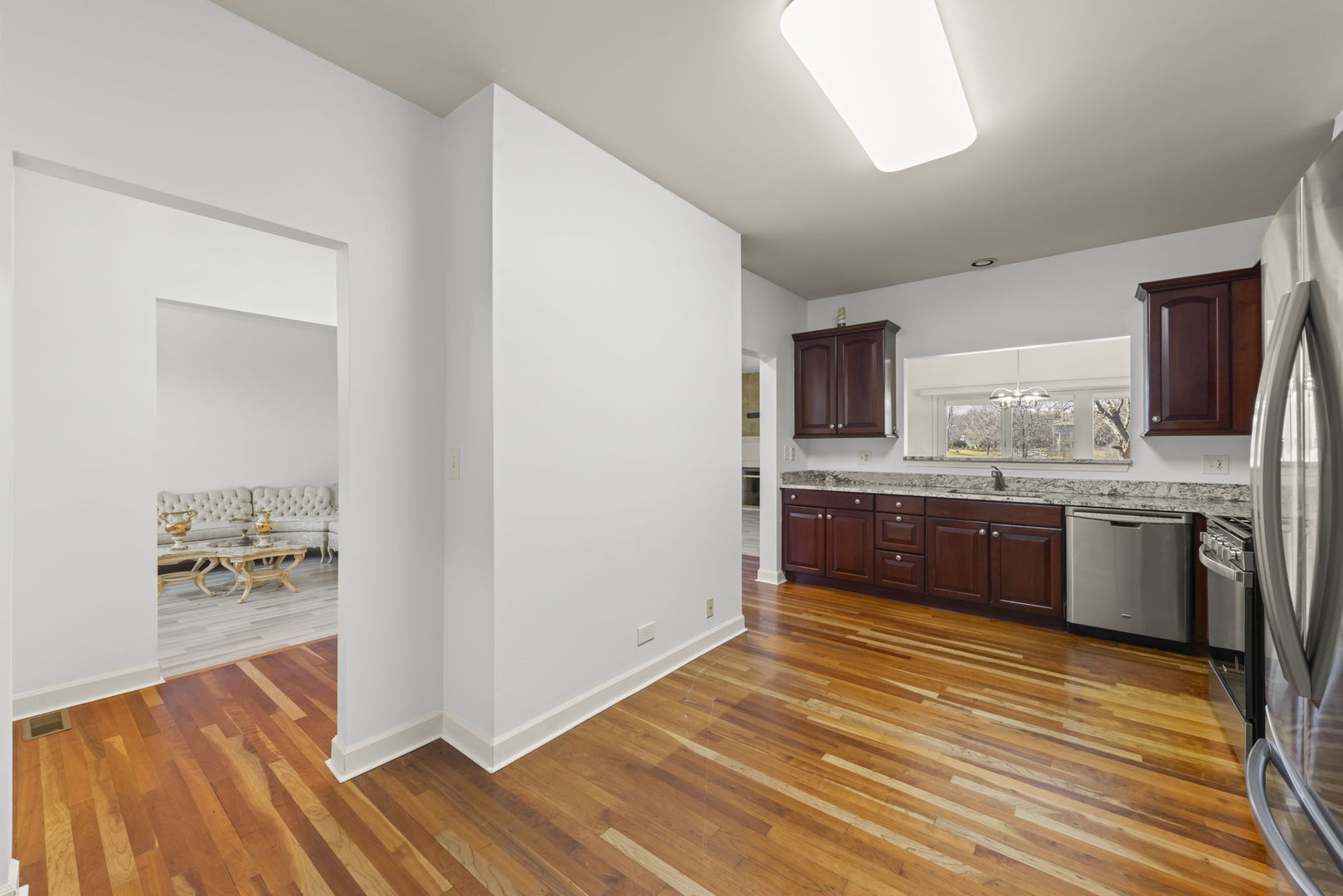 17 Mashie Court, Woodridge, IL 60517