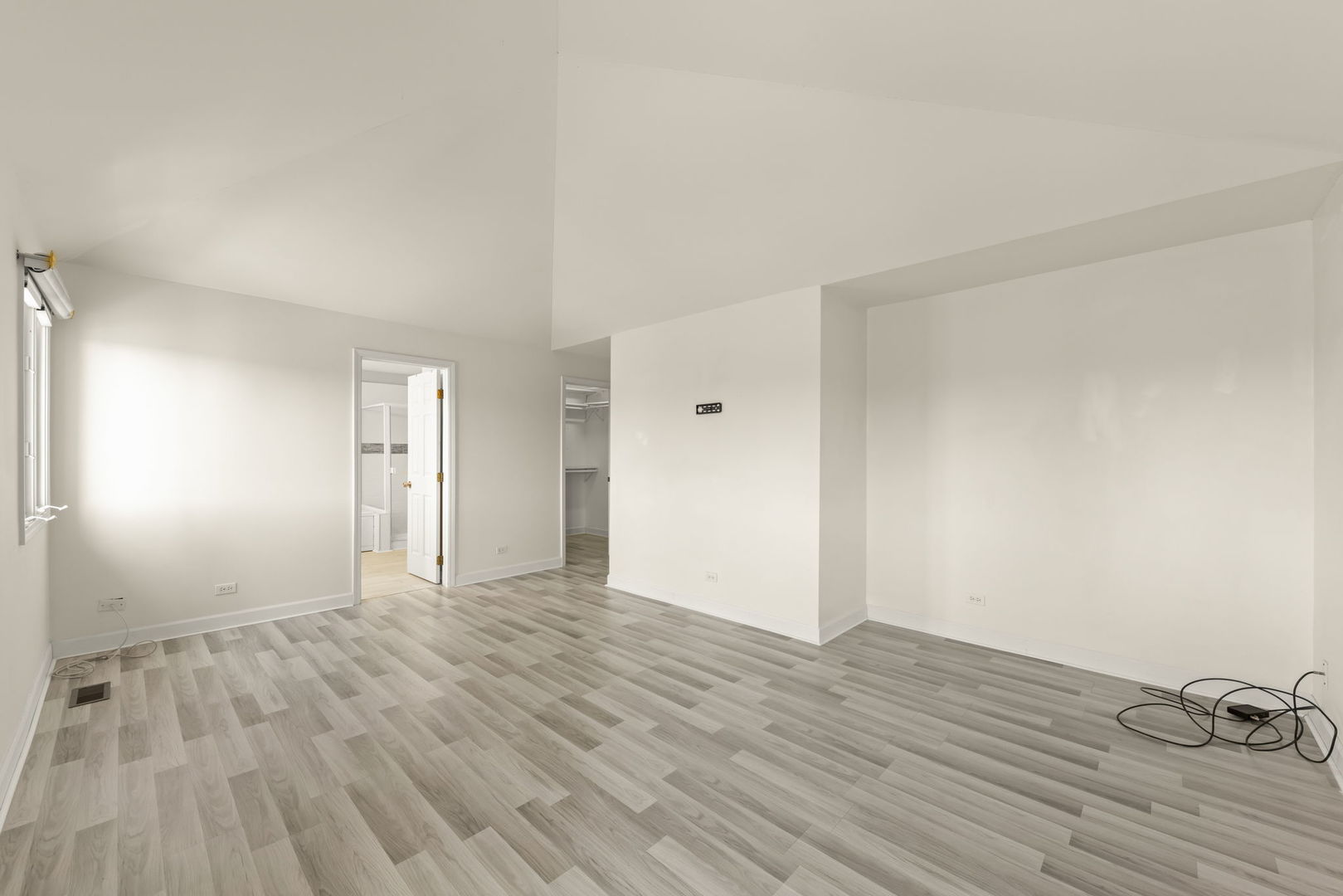 17 Mashie Court, Woodridge, IL 60517