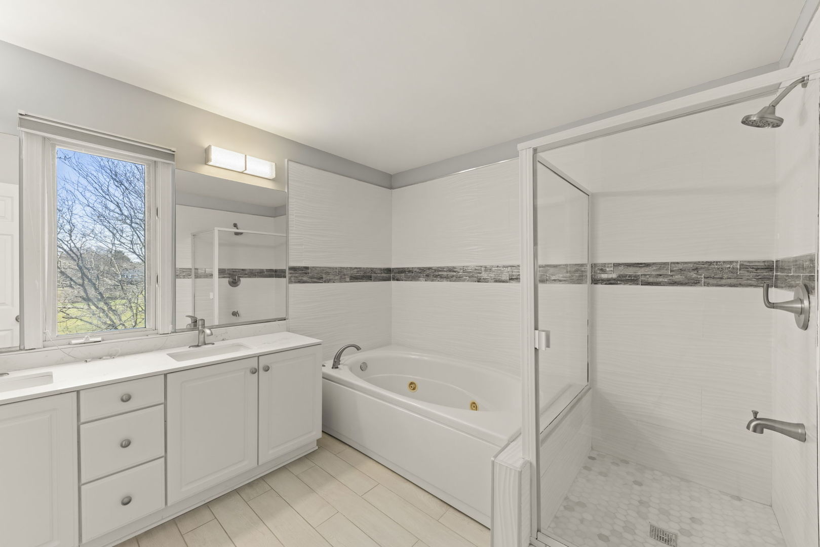 17 Mashie Court, Woodridge, IL 60517