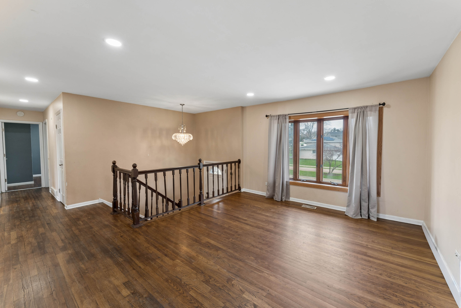 643 Armitage Avenue, Glendale Heights, IL 60139