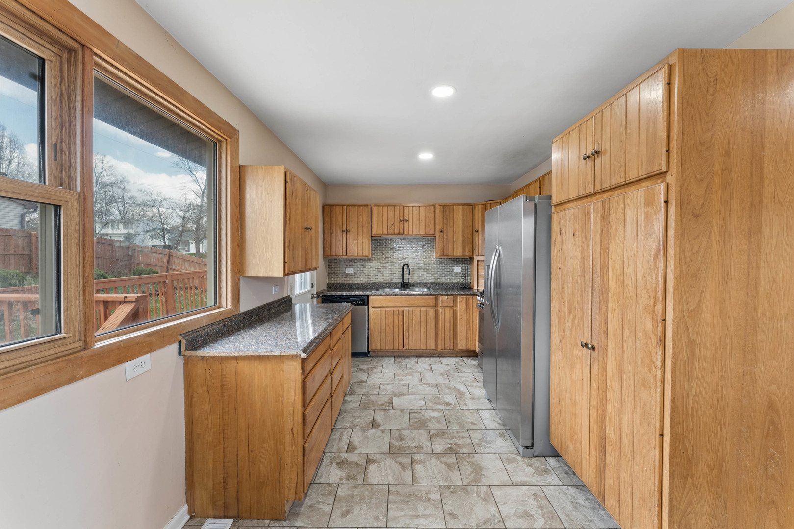 643 Armitage Avenue, Glendale Heights, IL 60139