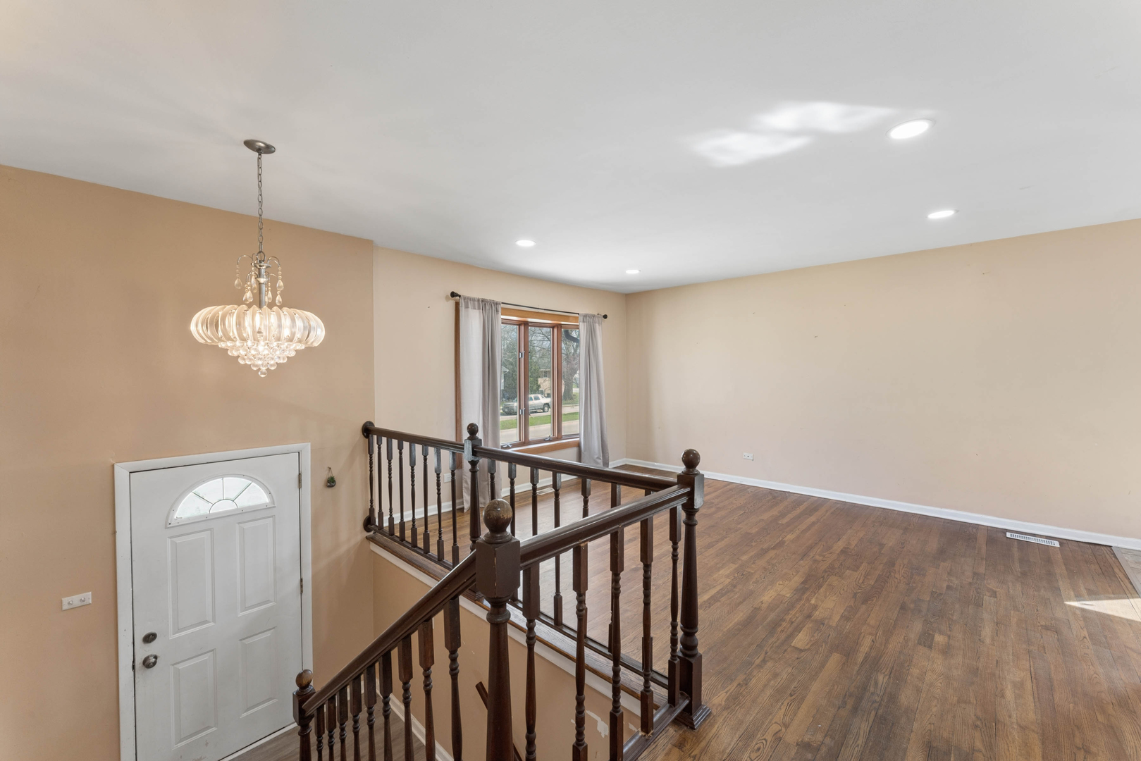 643 Armitage Avenue, Glendale Heights, IL 60139