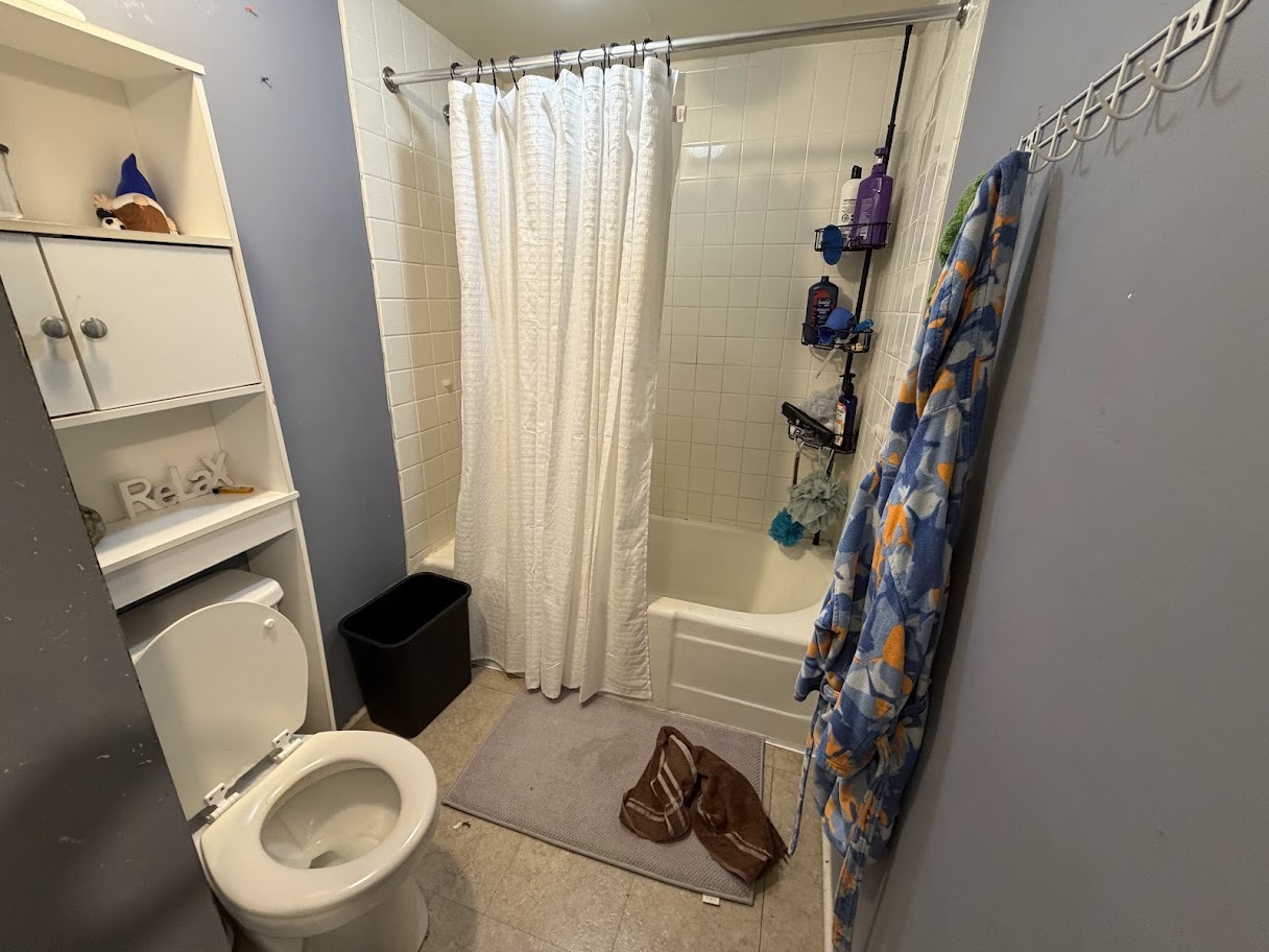 322 Bellevue Drive, Round Lake Park, IL 60073