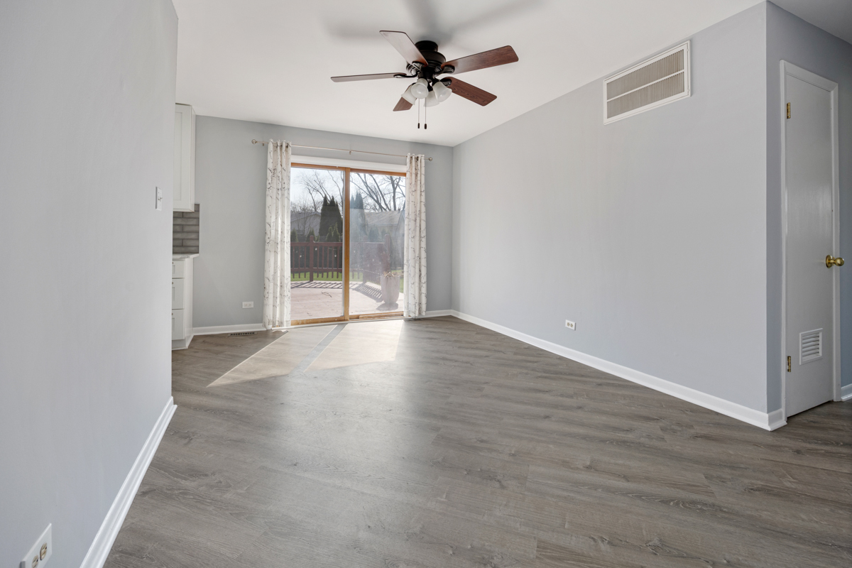 1241 Aspen Lane, Elk Grove Village, IL 60007