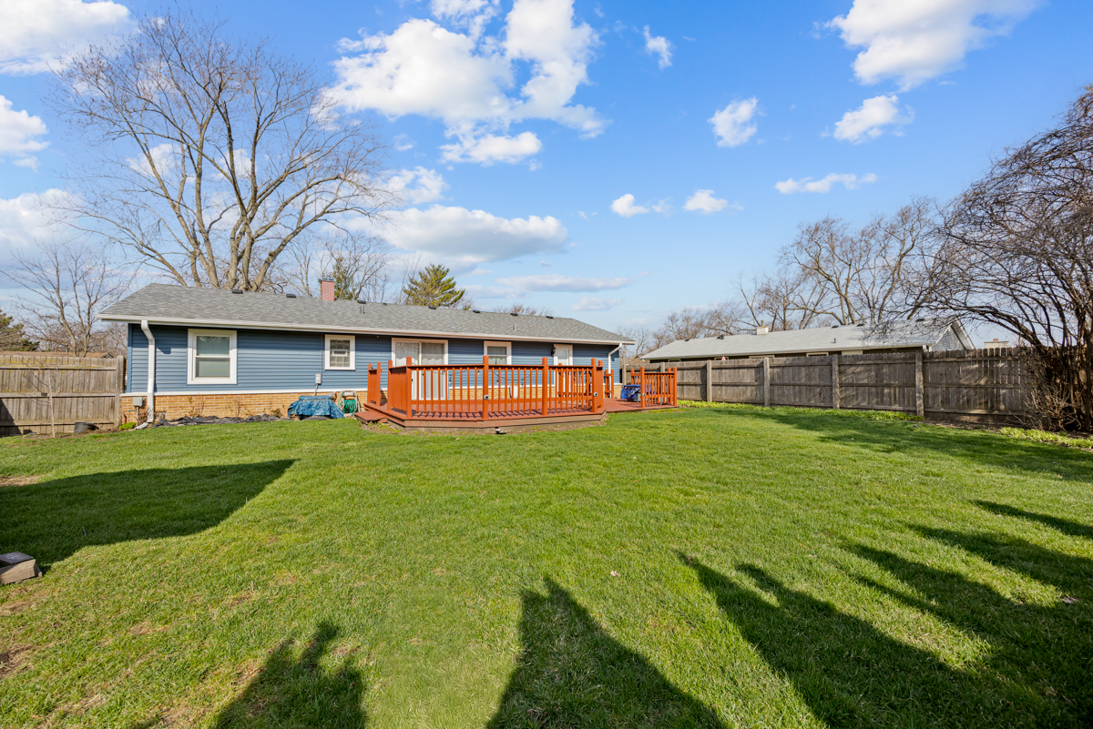 1241 Aspen Lane, Elk Grove Village, IL 60007