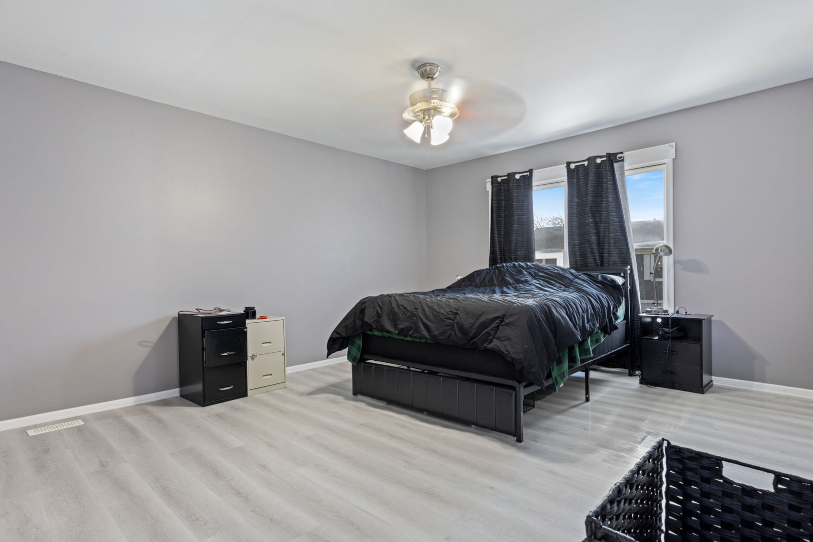 1055 HAMPTON HARBOR Harbor #1055, Schaumburg, IL 60193