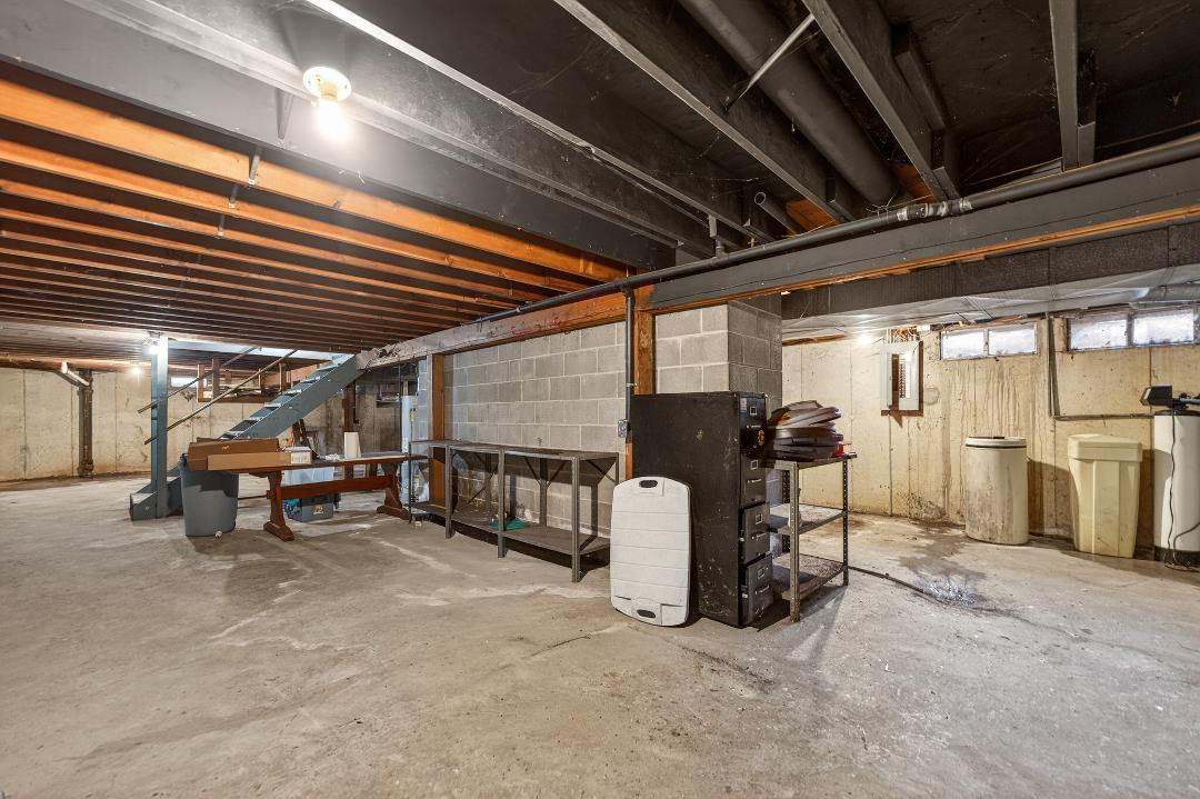 103 Stoney Creek Road, DeKalb, IL 60115