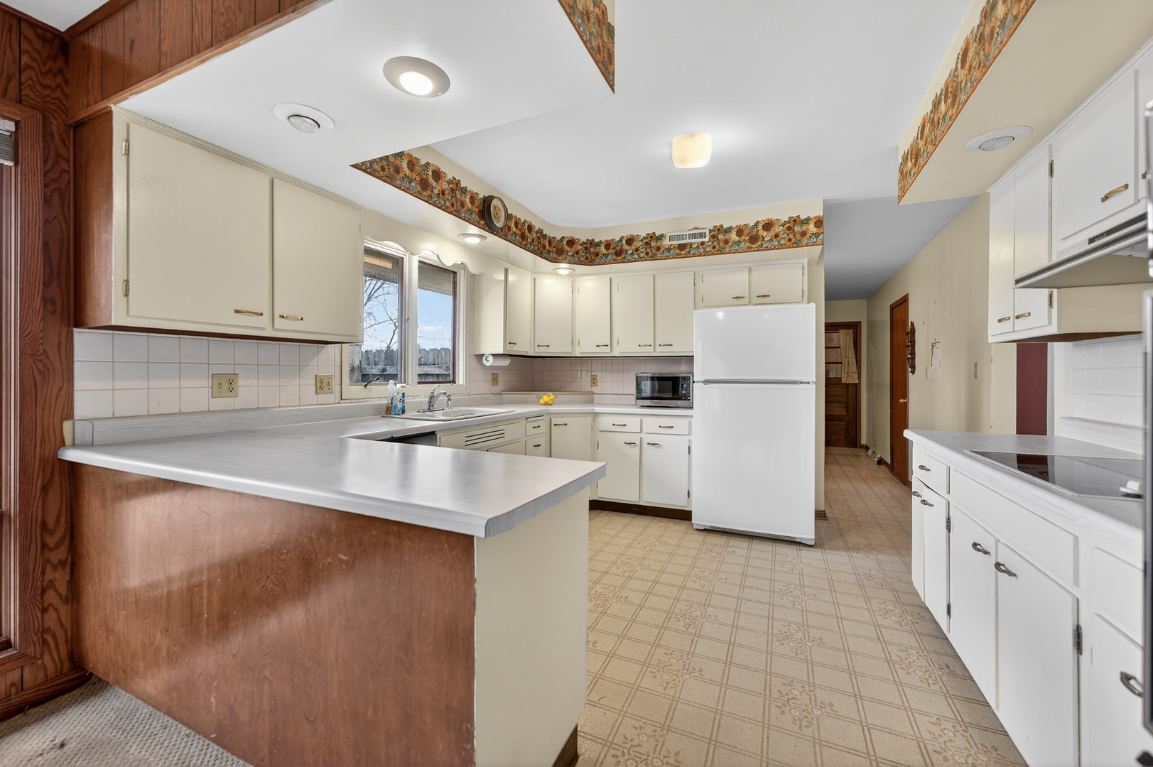 103 Stoney Creek Road, DeKalb, IL 60115