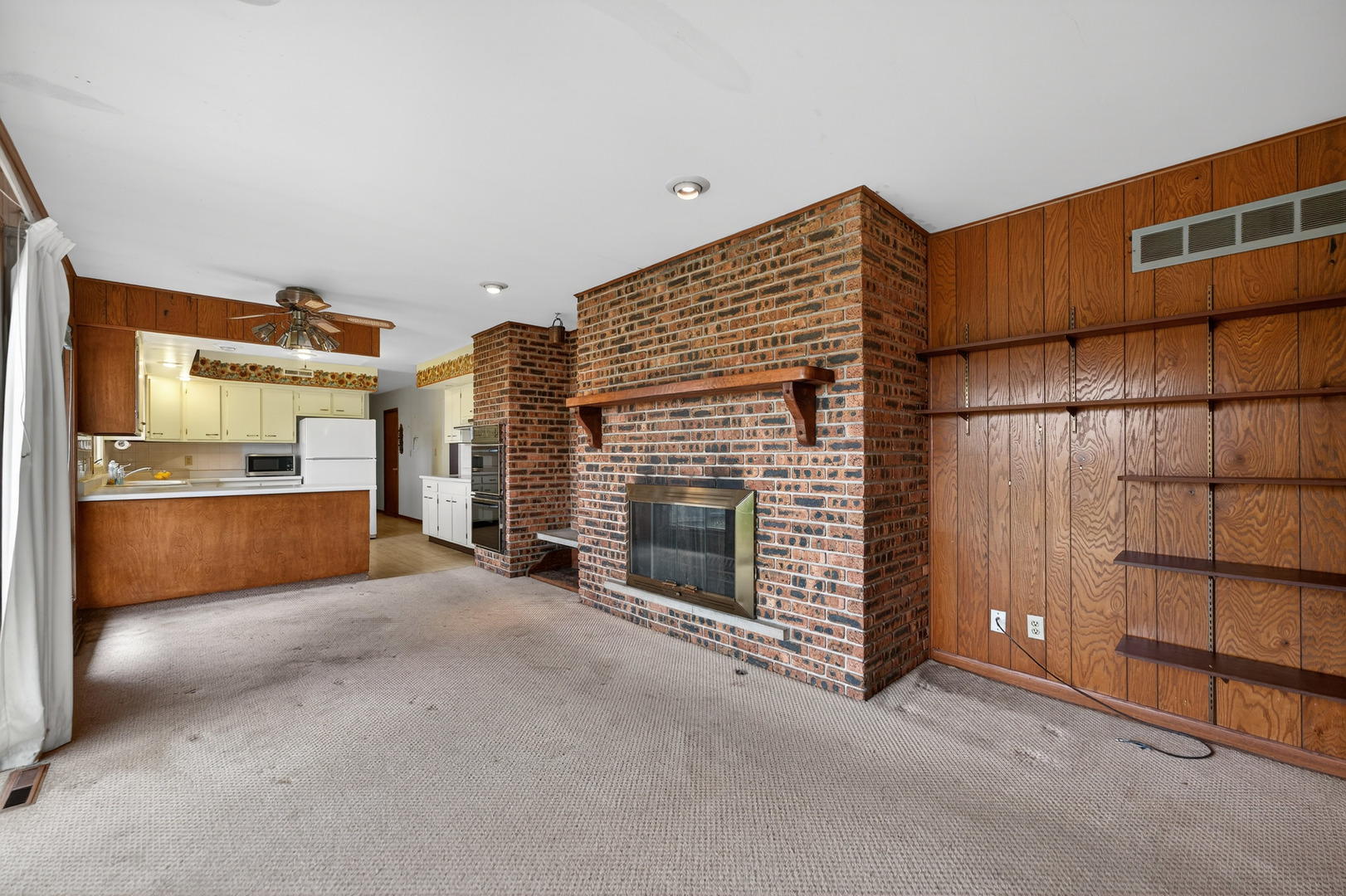 103 Stoney Creek Road, DeKalb, IL 60115