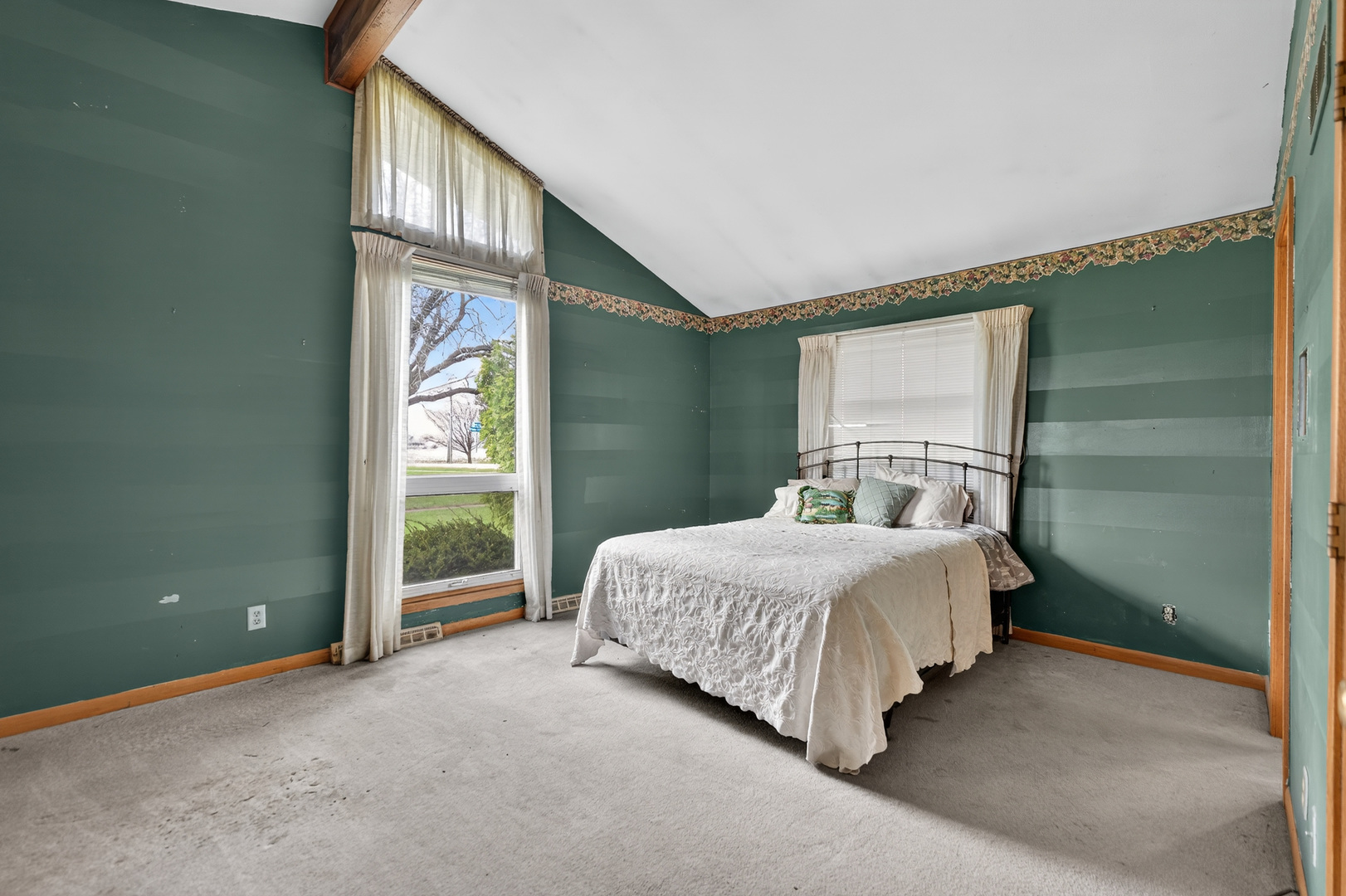 103 Stoney Creek Road, DeKalb, IL 60115