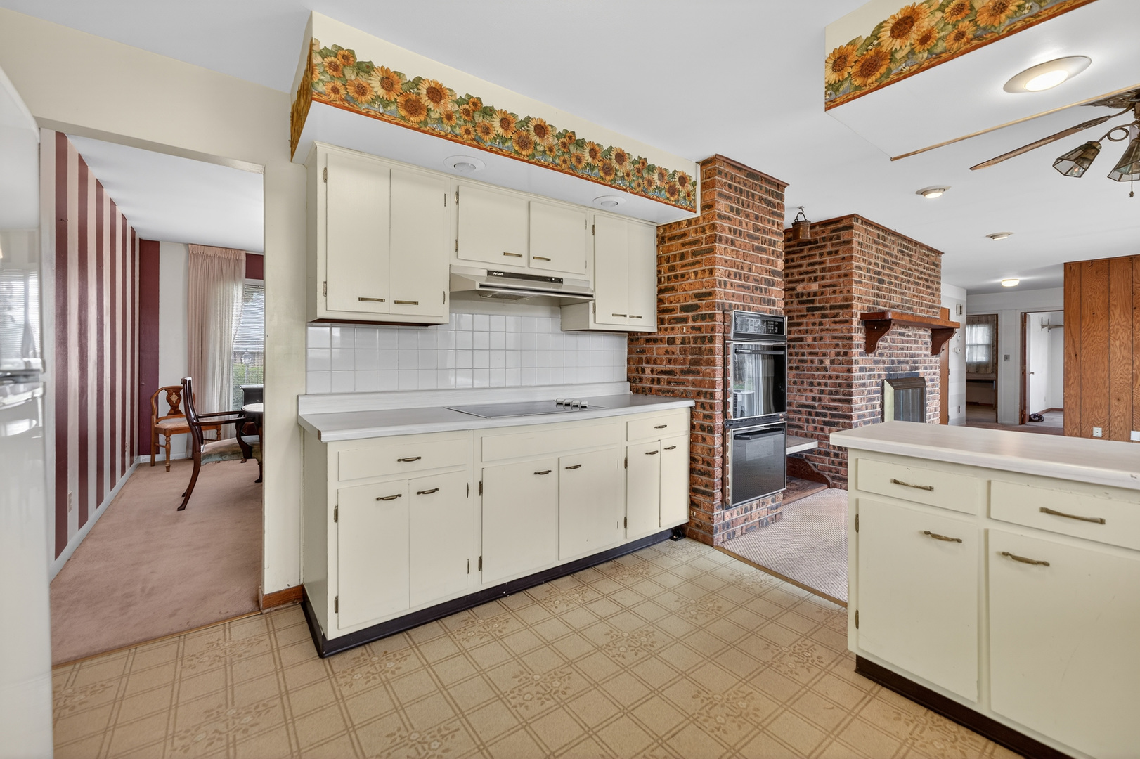 103 Stoney Creek Road, DeKalb, IL 60115