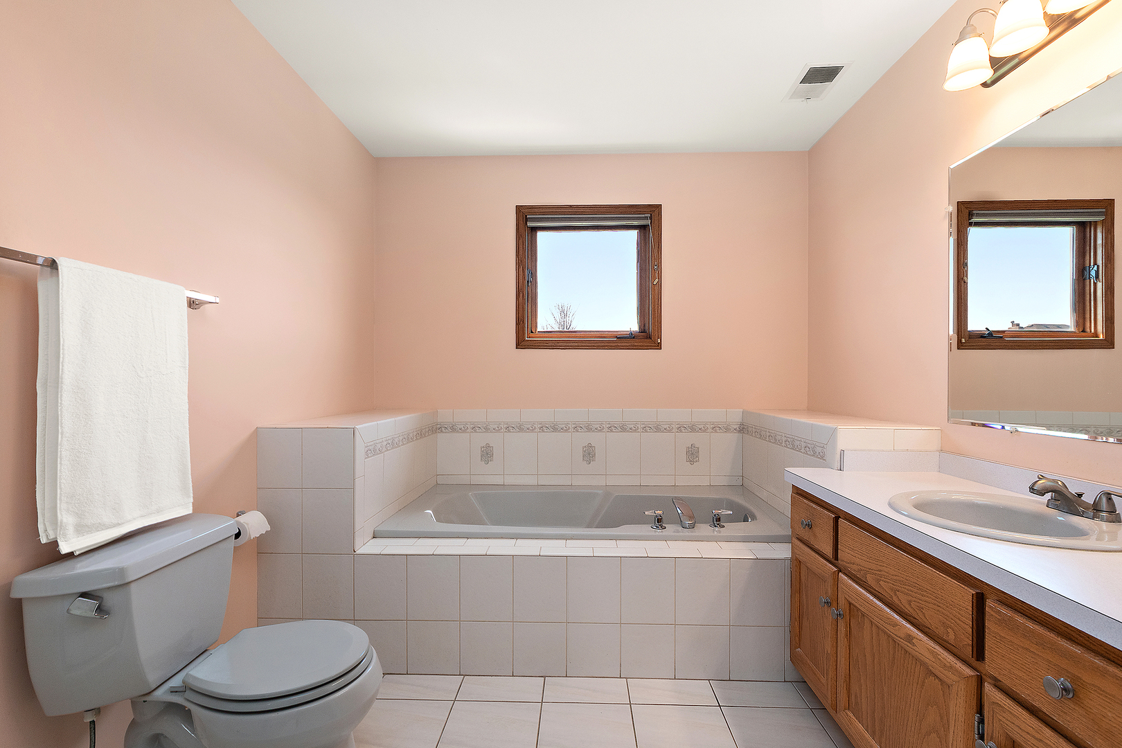 8819 Glenshire Street, Tinley Park, IL 60487