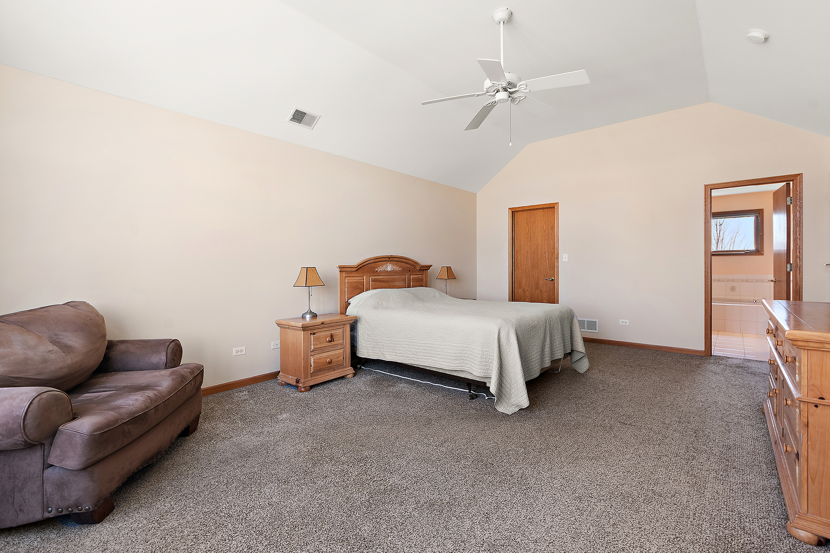 8819 Glenshire Street, Tinley Park, IL 60487